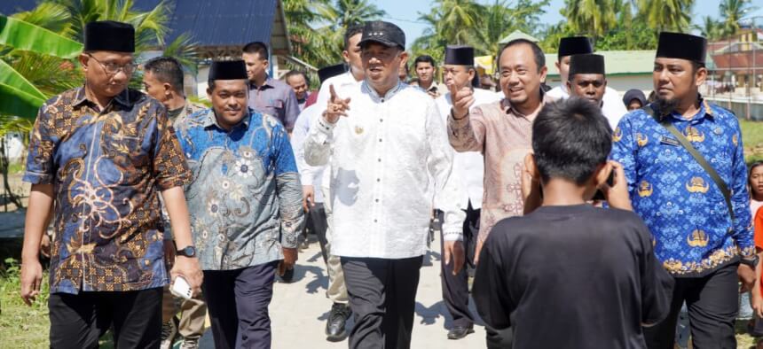104 KK di Tanjung Pura Terima Program Bedah Rumah