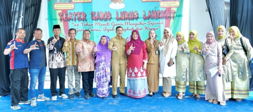 Ketua TP PKK Langkat Serahkan Beasiswa, Dorong Generasi Seni Berprestasi