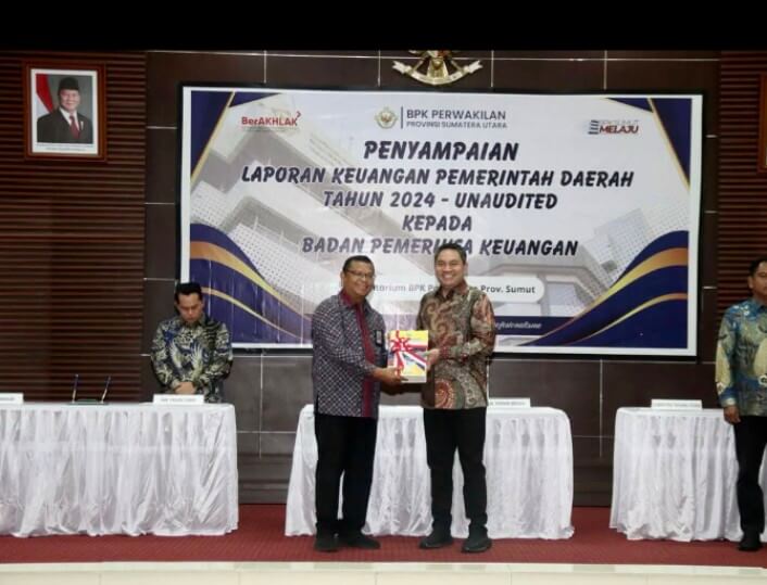 Bupati Pakpak Bharat Serahkan LKPD 2024 Kepada BPK Perwakilan Sumatra Utara