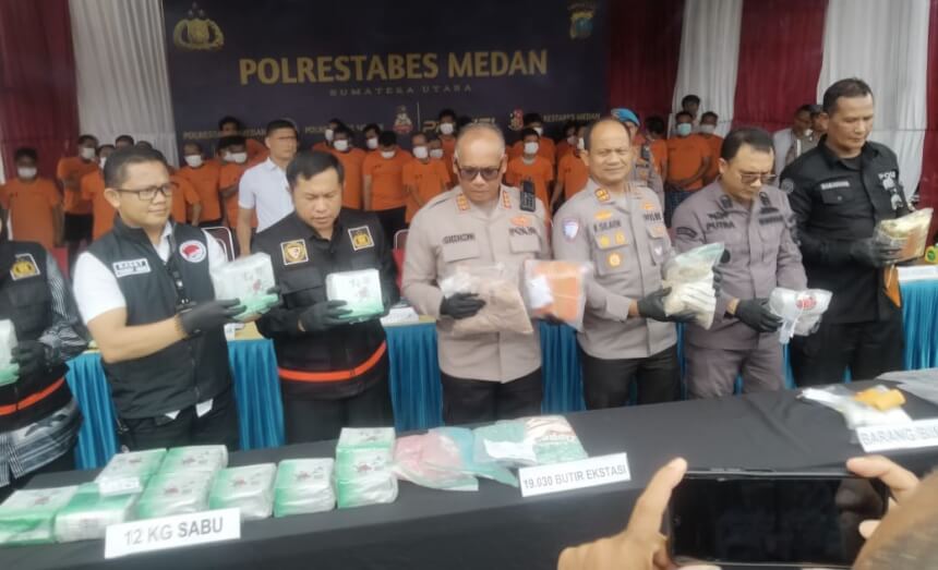 Jaringan Narkotika Malaysia Ditangkap, 12 Kg Sabu dan 18.865 Butir Inex Dimusnahkan
