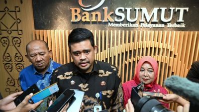Gubernur Sumut, Bobby Nasution saat sesi wawancara usai Rapat Umum Pemegang Saham (RUPS) Luar Biasa PT. Bank Sumut di Ruang Rapat lantai 3 Kantor Pusat Bank Sumut, Jalan Imam Bonjol, Medan, Selasa (3/6/2025). Foto/Diskominfo Sumut