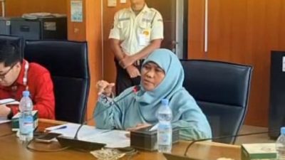 Angota DPRD Medan Hj Sri Rezeki