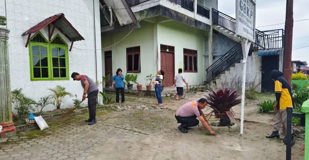 Polsek Simpang Empat Gelar Bakti Sosial Sambut HUT Bhayangkara ke-79