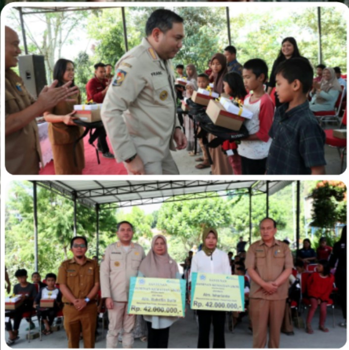 Bupati Pakpak Bharat Serahkan JKM dan Bantuan Bagi Anak Yatim
