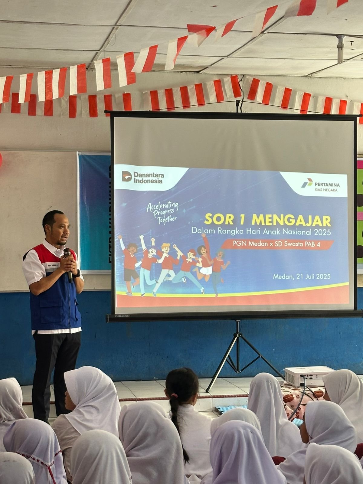 PGN SOR 1 Ajak 60 Siswa SD PAB 4 Manunggal Kenali Nilai Budaya BUMN dan Pentingnya Energi Bersih di Momen Hari Anak Nasional