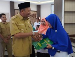 51 Guru PAI Langkat Terima Sertifikat Pendidik