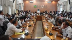 Tenaga Kesehatan dan Guru Honorer Beraudiensi ke DPRD Langkat Sampaikan Aspirasi Terkait Skema Kerja Paruh Waktu