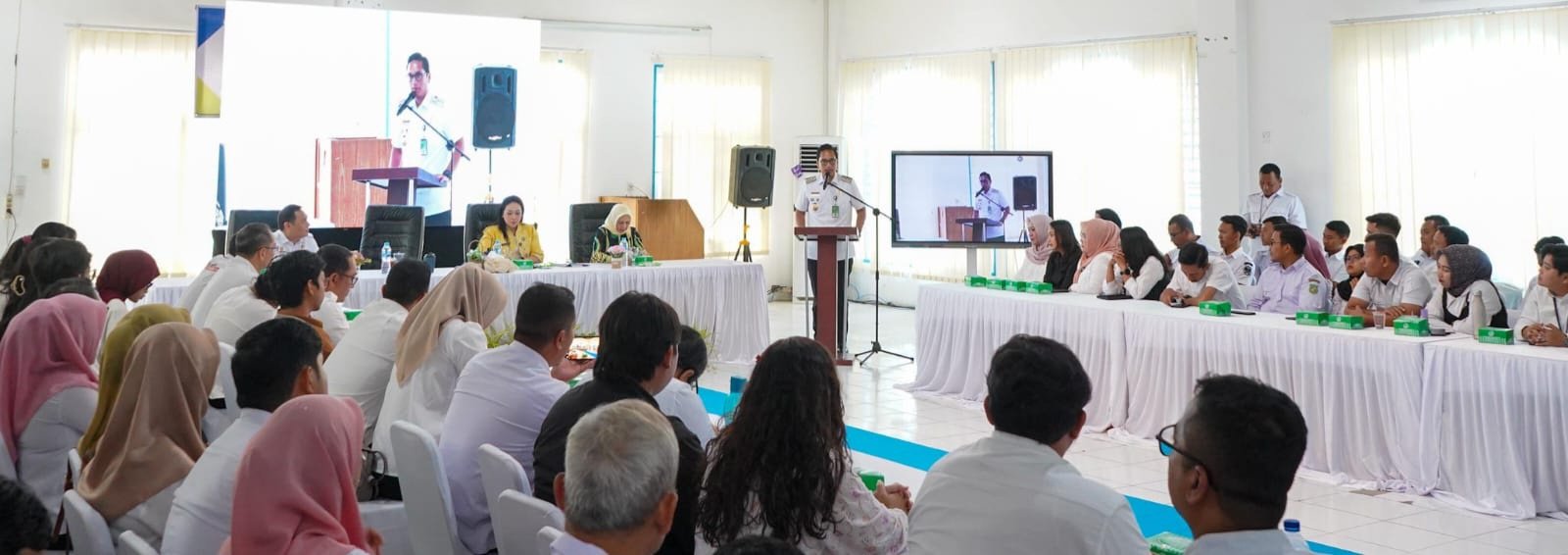 Buka Workshop Branding dan Fotografi, Rico Waas: Keterampilan Mengemas Konten Medsos Dekatkan Pemerintah dengan Masyarakat
