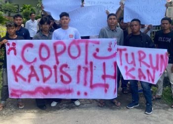 Air Sungai Batang Serangan Tercemar, Puluhan Mahasiswa Berunjuk Rasa ke Dinas Lingkungan Hidup