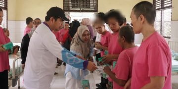 Direktur RS Jiwa Prof. Dr. Muhammad Ildrem Hadirkan Senyum Keluarga Disabilitas Mental