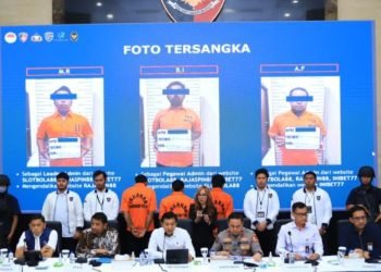 Ungkap Sindikat Judi Online Jaringan Internasional, Polri Sita Rp16,4 Miliar dan Bekukan 76 Rekening