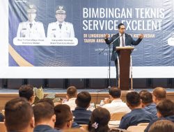 Segelas Air Sepenuh Hati, Pesan Pelayanan dari Rico Waas