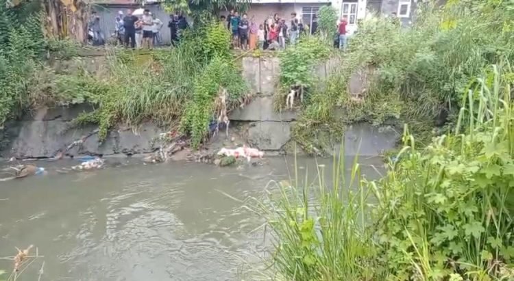 Polisi Masih Mencari Identitas Pria Tewas di Parit Jalan Karya