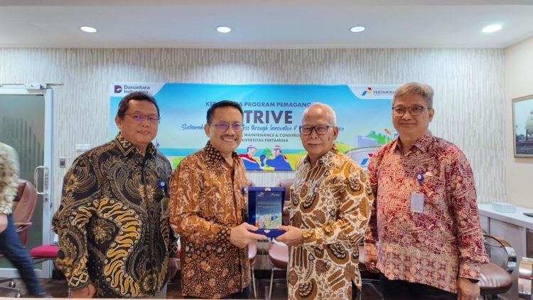 UPER–PertaMC Luncurkan STRIVE, Cetak Talenta Hijau untuk Dukung Transisi Energi Nasional