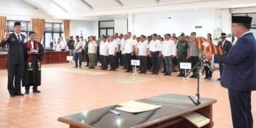 Bupati Karo Melantik Gelora Kurnia Putra Ginting Sebagai Sekda