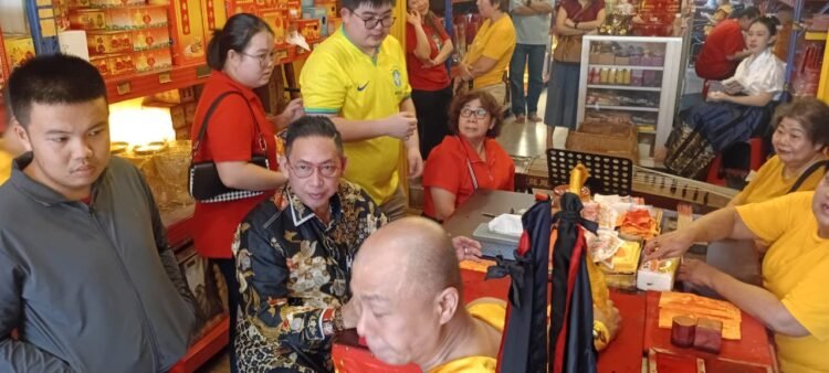 Ketua DPRD Medan Hadiri Perayaan Ulang Tahun Cosu Kong di Vihara Perdana Cendana