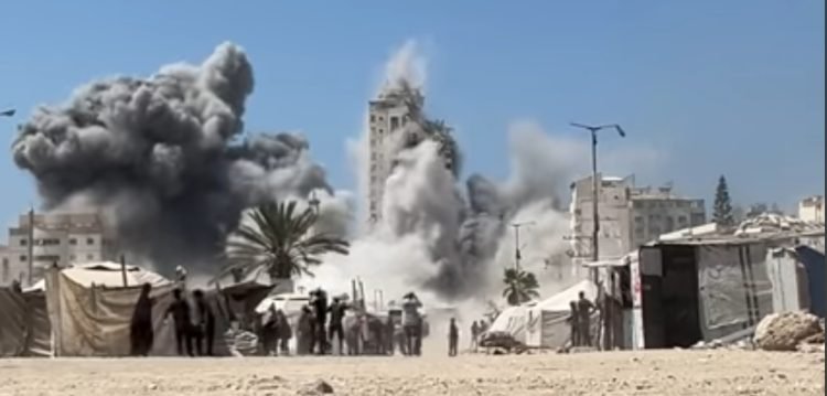 Targetkan Bangunan Bertingkat Tinggi, Israel Hancurkan Menara Tinggi di Gaza