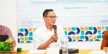 Pengamat Ekonomi : Rupiah Masih Terkapar, IHSG Selamat dari Tekanan