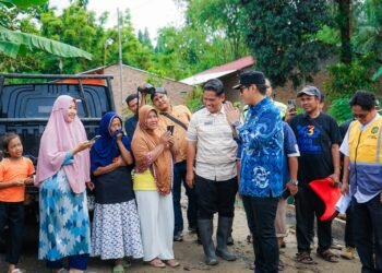 Tinjau Tiga Ruas Jalan di Medan Marelan, Rico Waas : Minggu Depan Langsung Kita Perbaiki
