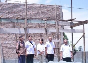 Tim Pengawasan Perizinan Tertibkan Sejumlah Bangunan di Kecamatan Merek & Tigapanah