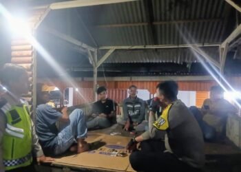 Polsek Sosa Lakukan Pengamanan Pasar Malam Sekaligus Sosialisasi Kamtibmas