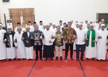 Bupati Palas Kukuhkan Dewan Hakim “Musabaqoh Qiraatul Kutub Dalam Rangka Peringatan HSN 2025”