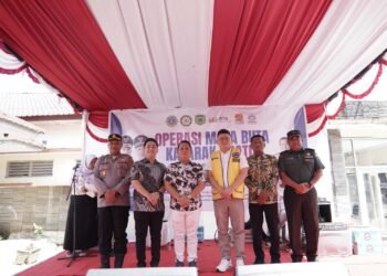 Bupati Palas Resmi Buka Operasi Mata Katarak Gratis di RSUD Sibuhuan