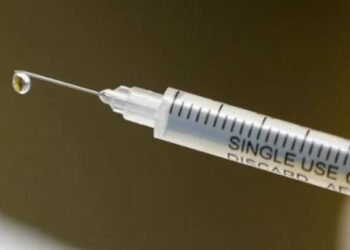 Setetes Vaksin dan Potret Perjuangan Rina Merajut Masa Depan yang Lebih Cerah