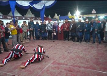 Wakil Bupati Asahan Saksikan Penampilan Seni Budaya Etnis Simalungun di PSBD ke-6