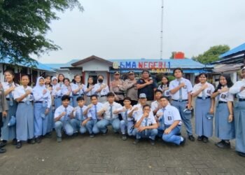 Polsek Pancur Batu Beri Penyuluhan Bahaya Geng Motor dan Narkoba di SMA Negeri 1 Pancur Batu