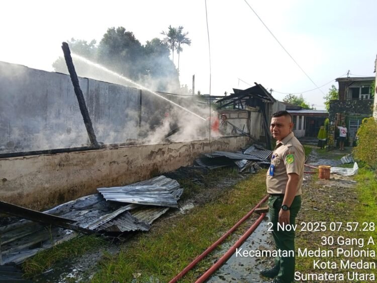 Empat Rumah di Medan Polonia Ludes Terbakar