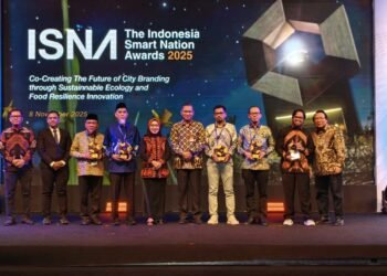 Pemkab Langkat Raih Penghargaan Spesial Indonesia Smart Nation Award 2025