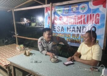 Bhabinkamtibmas Polsek Sosa Patroli dan Cek Pos Kamling di wilayah Hukumnya