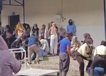 Geger! Puluhan Karyawan Pabrik Boneka di Cianjur Kesurupan Massal