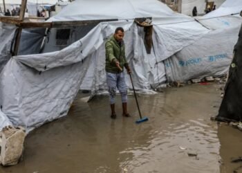 Israel Gagalkan 9 Kali Pengiriman Tenda ke Gaza