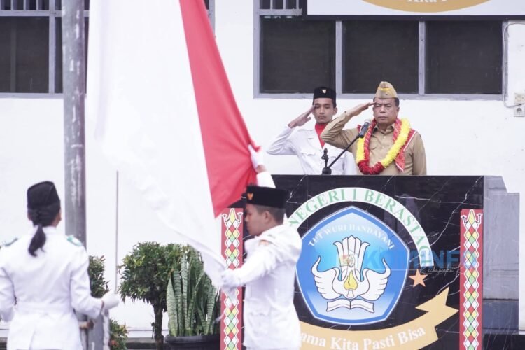 Peringati Hari Guru Nasional, Bupati Karo Tegaskan Tidak Ada Indonesia Kuat Tanpa Guru Hebat