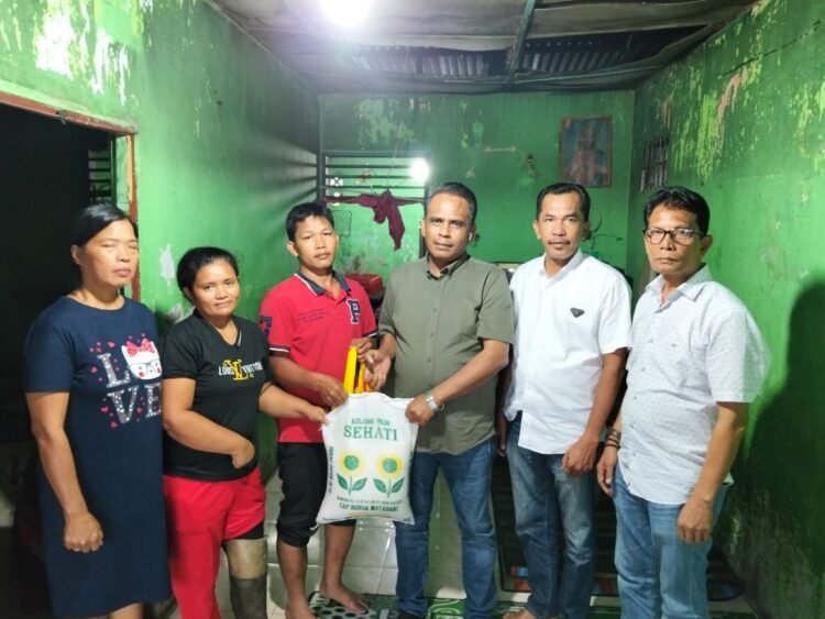 Maruli Siahaan Salurkan Bantuan kepada Korban Kebakaran di Komplek KPUM Marelan