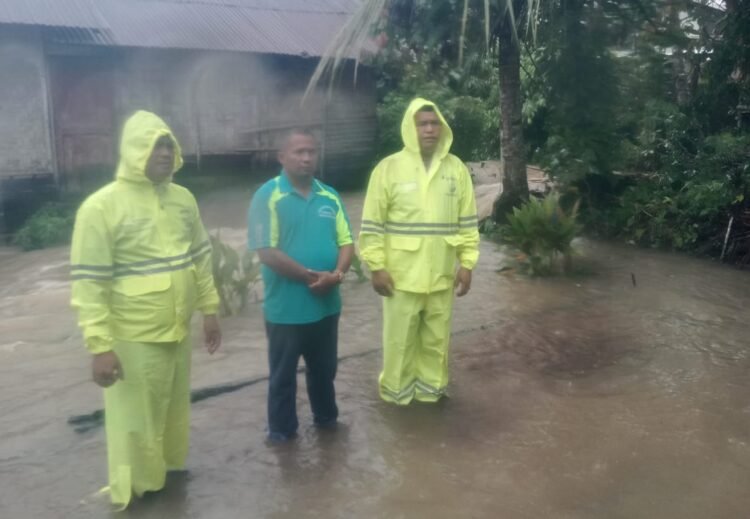 Polsek Kutalimbaru Lakukan Patroli dan Pengecekan Lokasi Bencana Akibat Cuaca Ekstrem