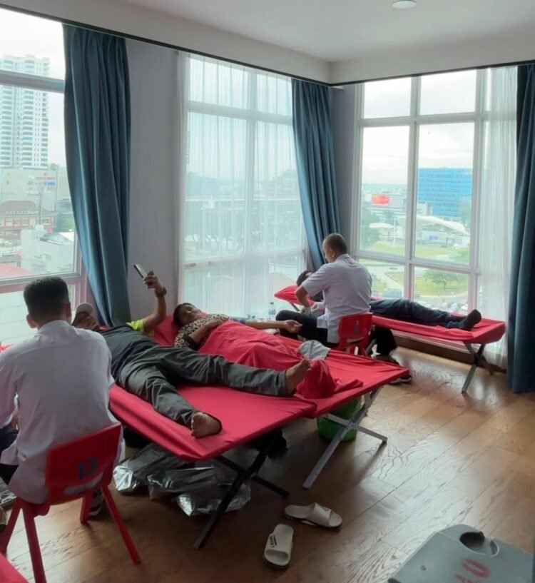 The Reiz Suites Gelar Donor Darah Peringati Hari Pahlawan Nasional