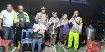 Kapolsek Pancur Batu Turun Evakuasi Warga Terdampak Banjir