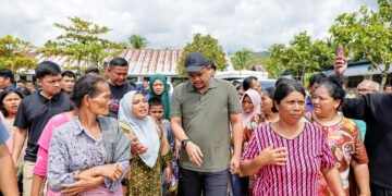 Hari Kelima di Tapteng, Gubernur Bobby Nasution Buka Akses ke Tukka