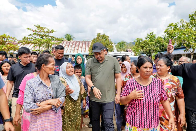 Hari Kelima di Tapteng, Gubernur Bobby Nasution Buka Akses ke Tukka