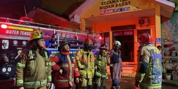 Kantor Camat Medan Barat Terbakar
