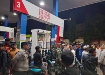 Antrean Membludak, Polsek Tigabinanga Lakukan Monitoring BBM