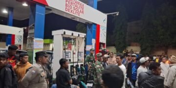 Antrean Membludak, Polsek Tigabinanga Lakukan Monitoring BBM