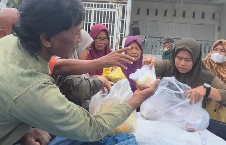 Solidaritas Pascabanjir: Indosat Dukung Aksi Warga Salurkan Bantuan ke Aceh Tamiang