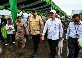 Bantuan Logistik Kementan dan Bapanas Tiba di Belawan, Bobby Nasution: Penyemangat Pascabencana di Sumut