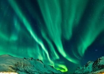 Cek Fakta! Cahaya Aurora Ternyata Bisa Mengeluarkan Suara Halus yang Bisa Didengar Manusia 