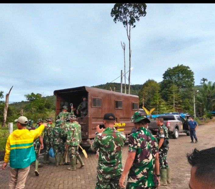 Lintas Instansi dan Organisasi Perangkat Daerah Terus Menormalisasi Akses Terputus Akibat Bencana Alam
