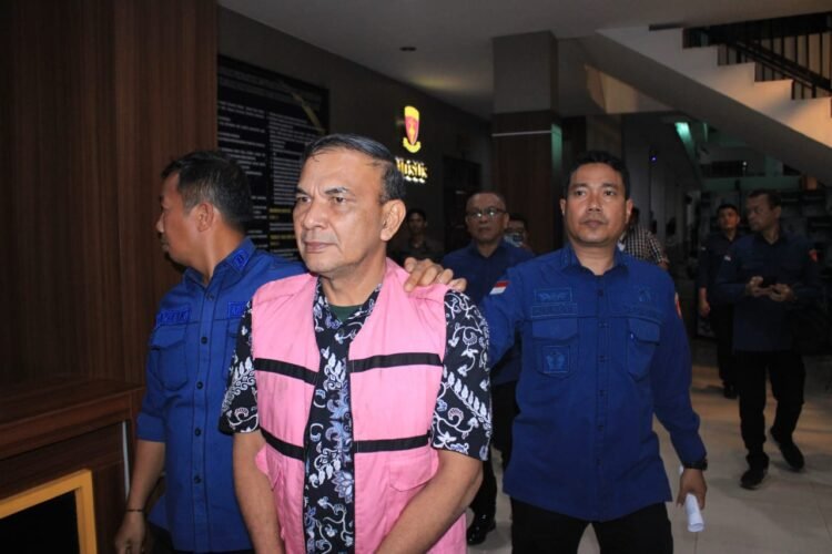 Kejati Sumut Tahan Kadisdik Tebing Tinggi Idham Khalid Terkait Korupsi Proyek Pengadaan Smartboard